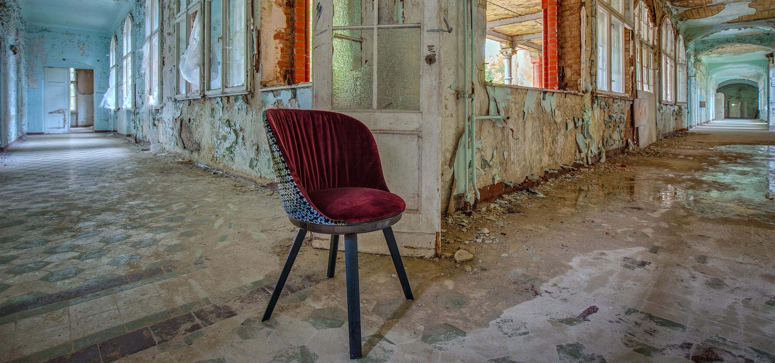 Freifrau Stuhl in der Klinik Beeliz