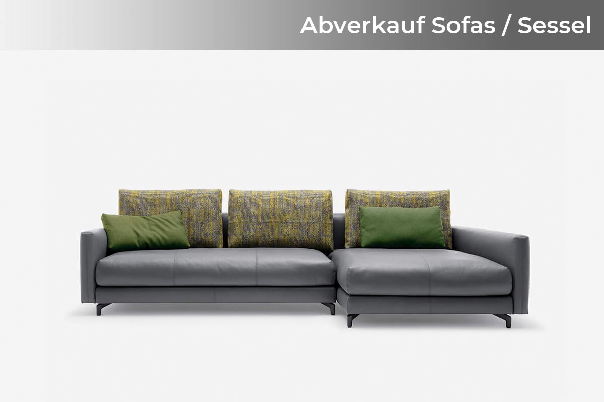 Abverkauf Sofas und Sessel