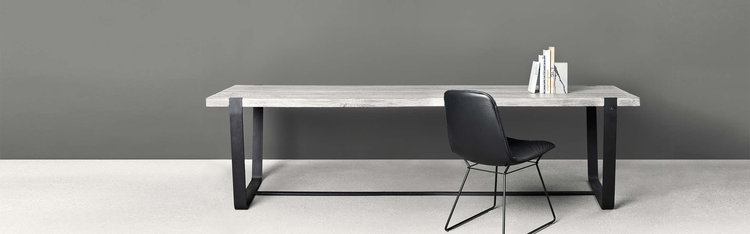 Janua Tische